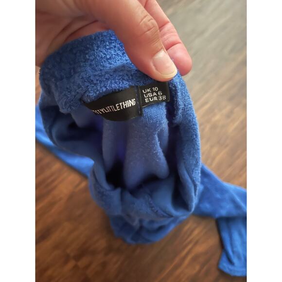 Pretty Little Thing womens 6 blue crop sweater - Picture 3 of 3